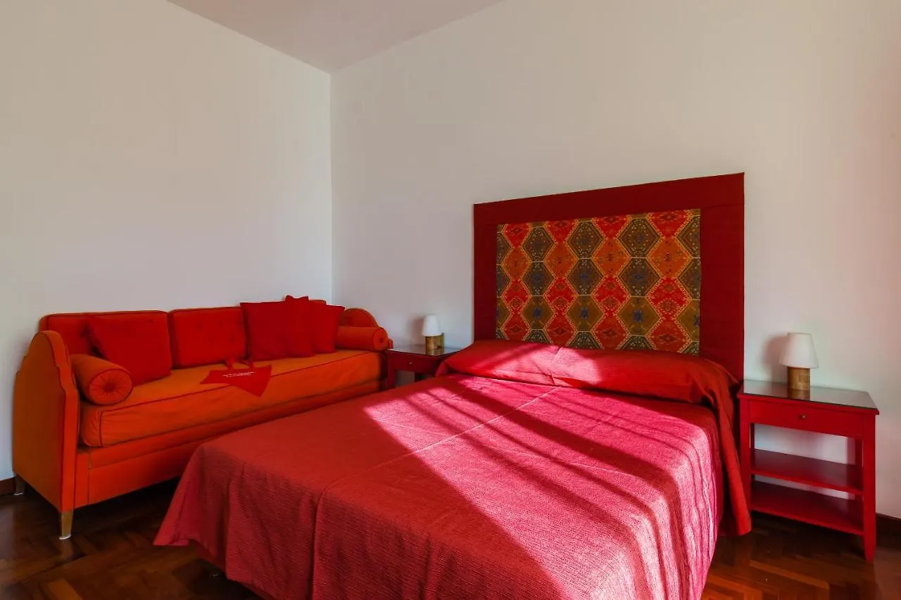 Santa Teresa A Chiaia By Napoliapartments Italy