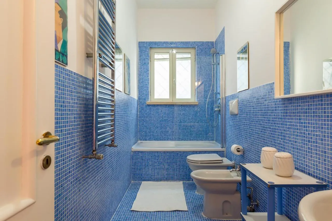 Santa Teresa A Chiaia By Napoliapartments Naples